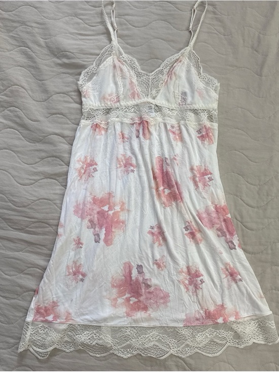 Eberjey Other - Eberjey White Chemise with Pink Floral Watercolor Print